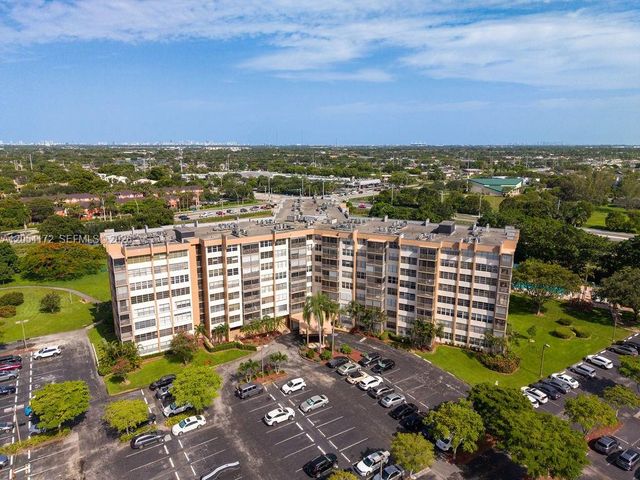 1200 Saint Charles Place 712, Pembroke Pines, FL 33026