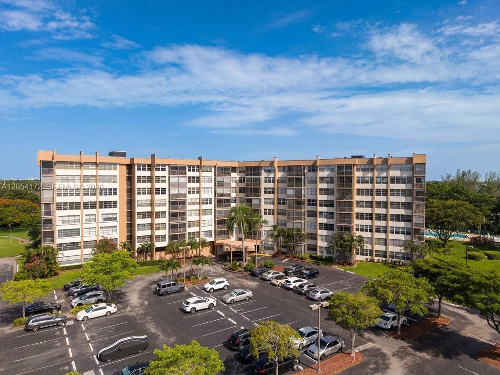 1200 Saint Charles Place 712, Pembroke Pines, FL 33026