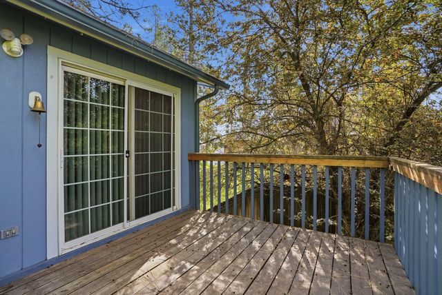 4814 E Peone Pines Dr, Mead, WA 99021