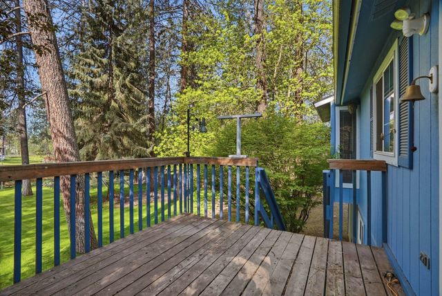 4814 E Peone Pines Dr, Mead, WA 99021