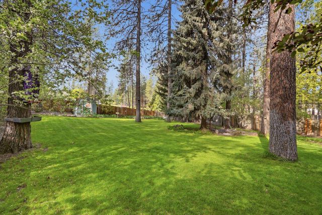 4814 E Peone Pines Dr, Mead, WA 99021
