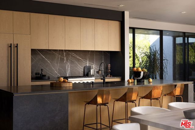 2 Echo Lane, Rancho Mirage, CA 92270