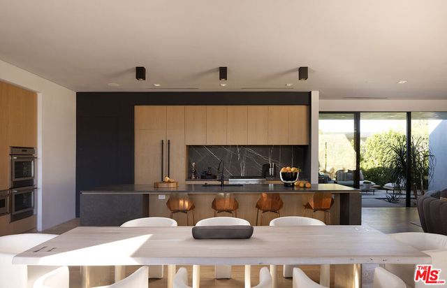 2 Echo Lane, Rancho Mirage, CA 92270