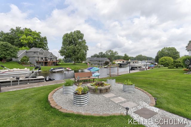 12814 Theris Drive, Wayland, MI 49348