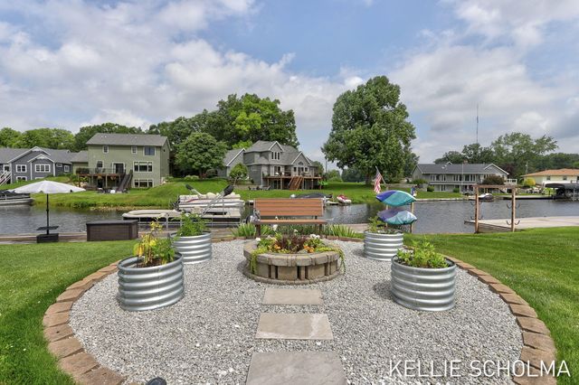 12814 Theris Drive, Wayland, MI 49348