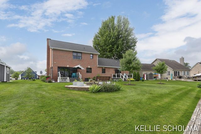 12814 Theris Drive, Wayland, MI 49348