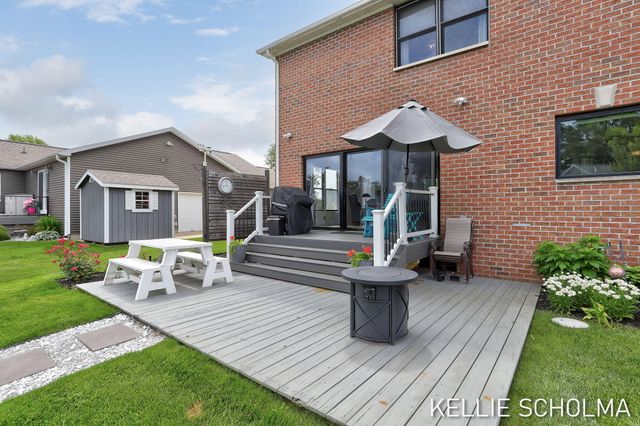 12814 Theris Drive, Wayland, MI 49348