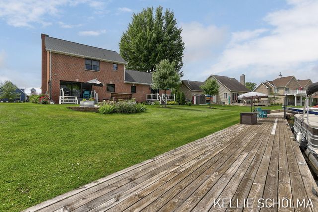 12814 Theris Drive, Wayland, MI 49348