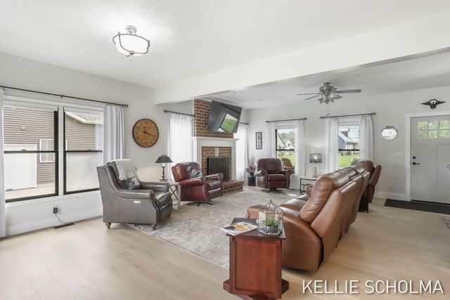 12814 Theris Drive, Wayland, MI 49348