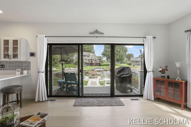 12814 Theris Drive, Wayland, MI 49348