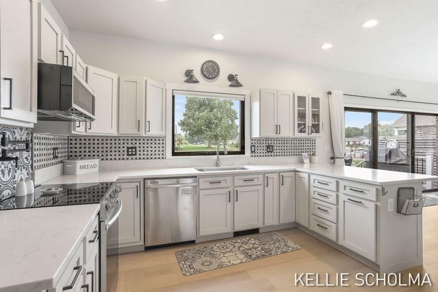 12814 Theris Drive, Wayland, MI 49348