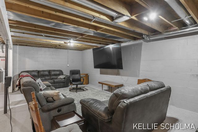 12814 Theris Drive, Wayland, MI 49348