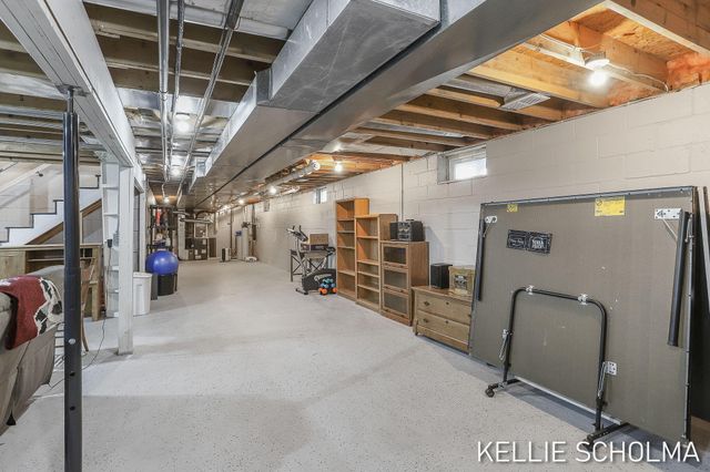 12814 Theris Drive, Wayland, MI 49348