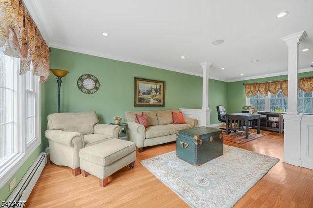 4 Salter Dr, Montville Twp., NJ 07045