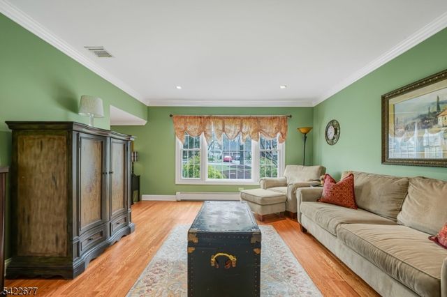 4 Salter Dr, Montville Twp., NJ 07045