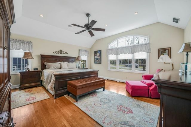 4 Salter Dr, Montville Twp., NJ 07045