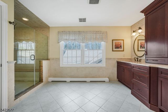 4 Salter Dr, Montville Twp., NJ 07045