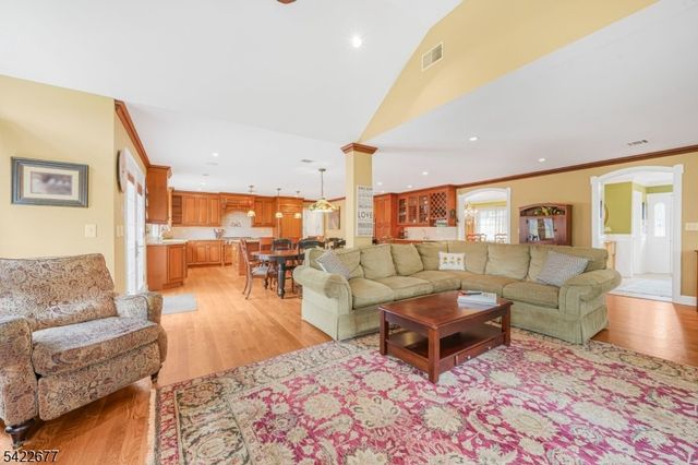 4 Salter Dr, Montville Twp., NJ 07045