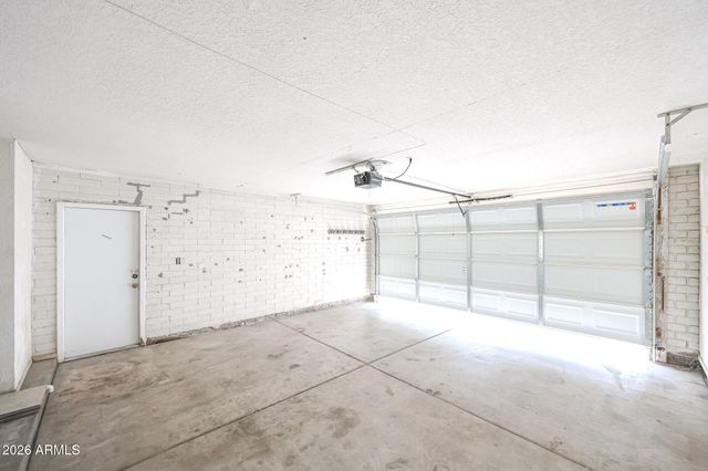 19621 N 3RD Drive, Phoenix, AZ 85027