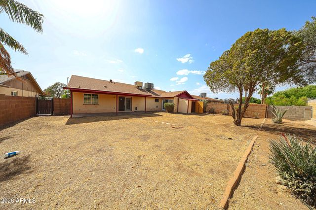 19621 N 3RD Drive, Phoenix, AZ 85027