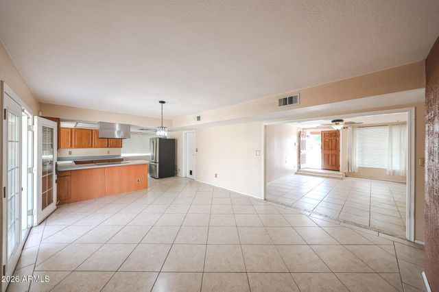 19621 N 3RD Drive, Phoenix, AZ 85027
