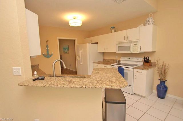9111 Las Maderas DR 102, Bonita Springs, FL 34135