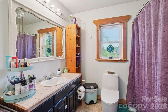 25 Moore Street, Woodfin, NC 28804