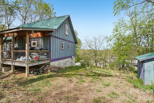 25 Moore Street, Woodfin, NC 28804