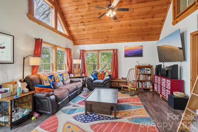 25 Moore Street, Woodfin, NC 28804