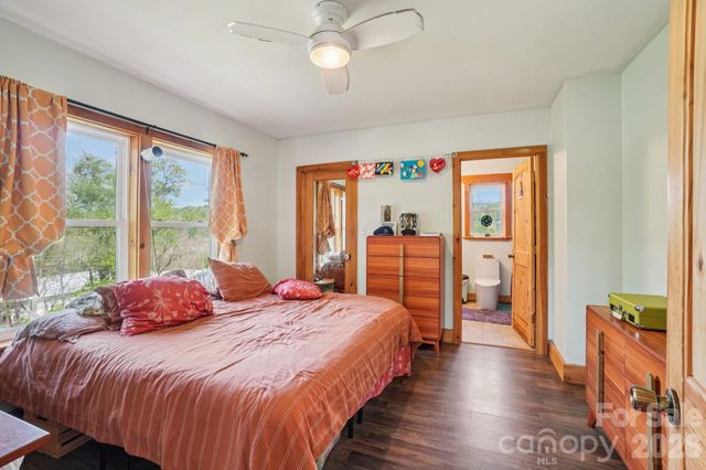 25 Moore Street, Woodfin, NC 28804