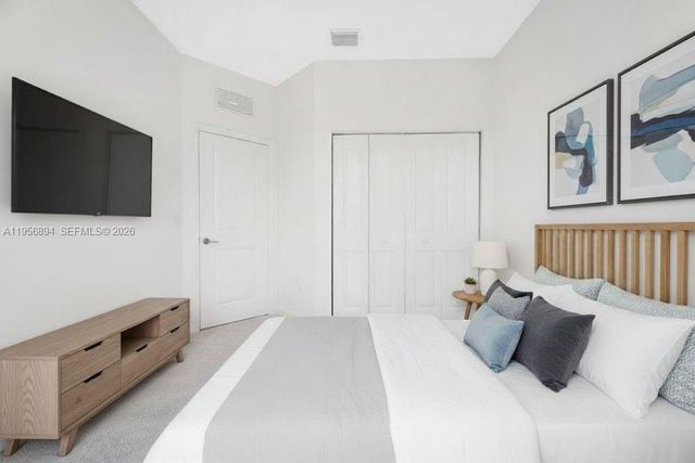 15955 SW 2nd St, Pembroke Pines, FL 33027