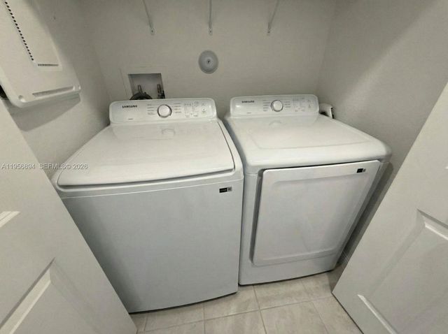 15955 SW 2nd St, Pembroke Pines, FL 33027