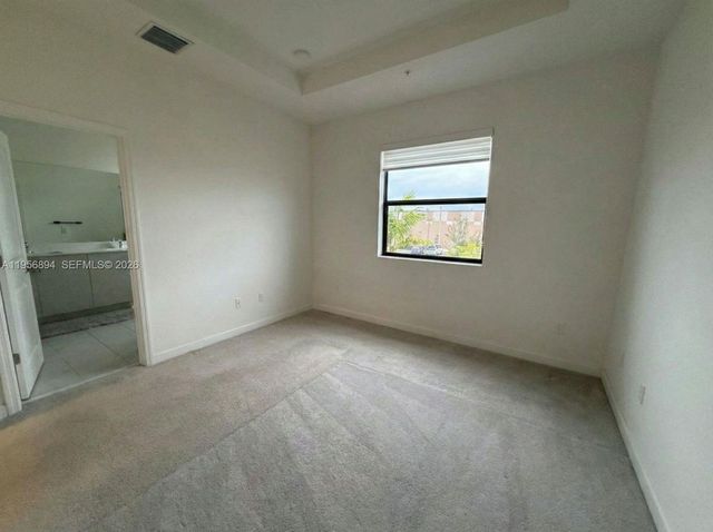 15955 SW 2nd St, Pembroke Pines, FL 33027