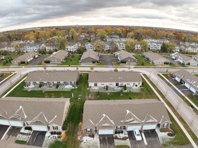 911 Darwin Street, North Aurora, IL 60542