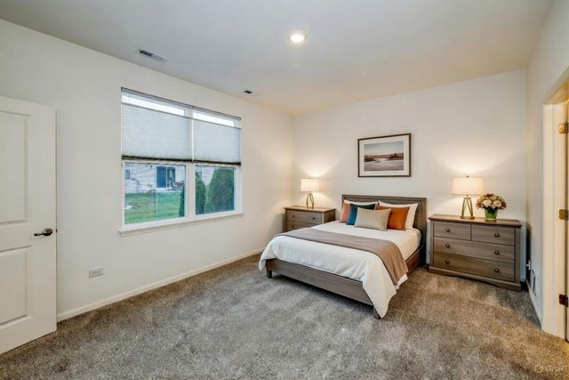 911 Darwin Street, North Aurora, IL 60542