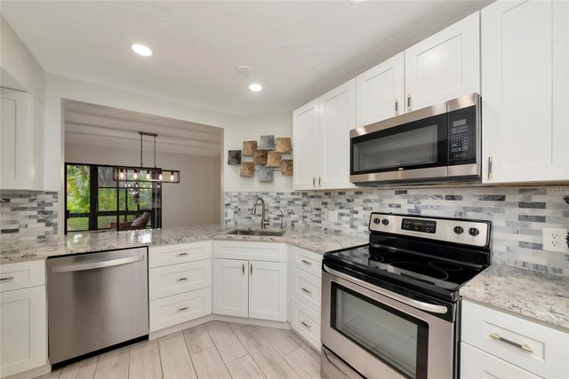 108 WOODLAND PLACE 108, Osprey, FL 34229
