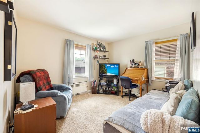 81 W Gouverneur Avenue, Rutherford, NJ 07070