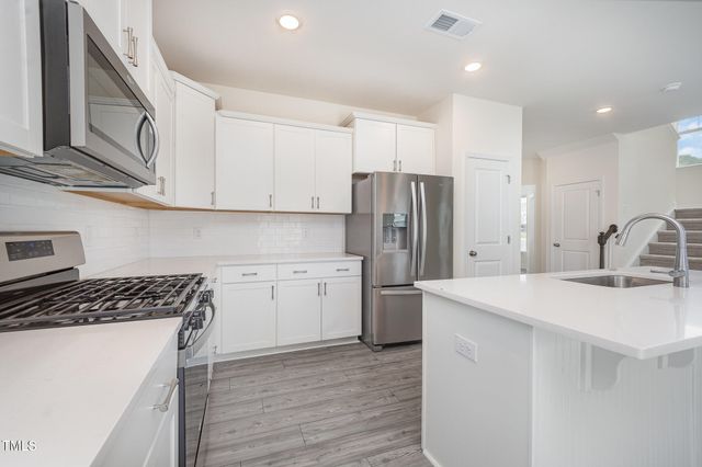 80 Nailsworth Street, Angier, NC 27501