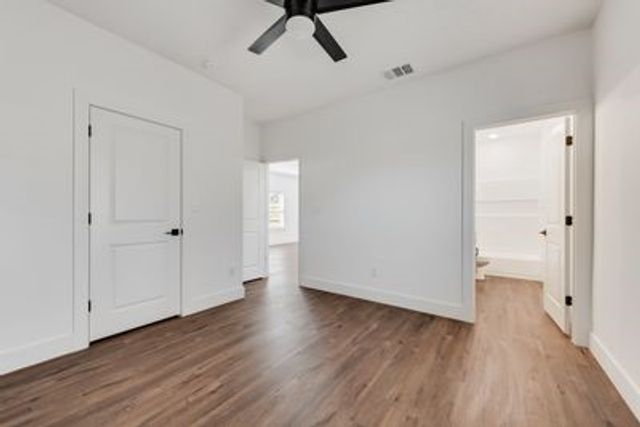 202 Pine Street, Bonham, TX 75418