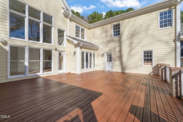 5 Highcross Court, Raleigh, NC 27613