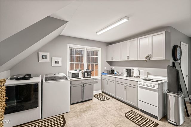 5 Highcross Court, Raleigh, NC 27613