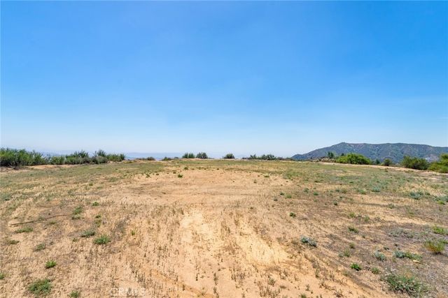 39537 Eastview Court, Yucaipa, CA 92399