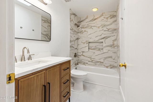 7223 E KRAMER Street, Mesa, AZ 85207