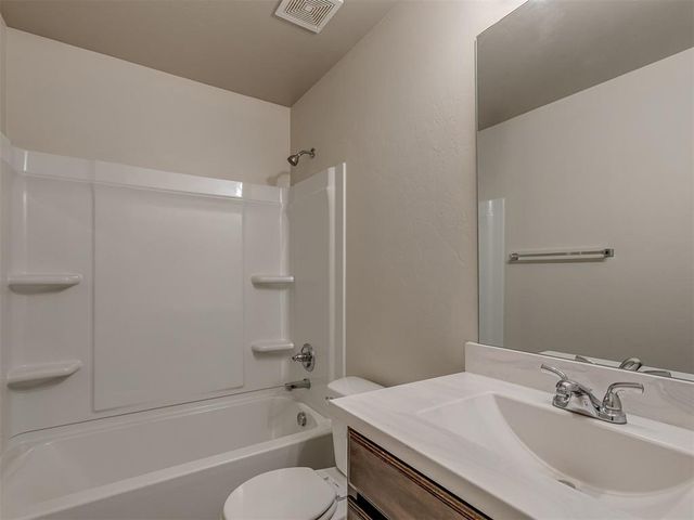 12600 NW 1st Court, Yukon, OK 73099