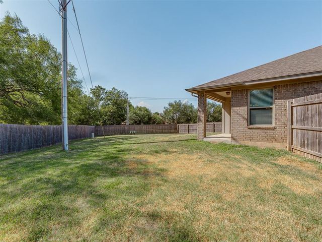 12600 NW 1st Court, Yukon, OK 73099