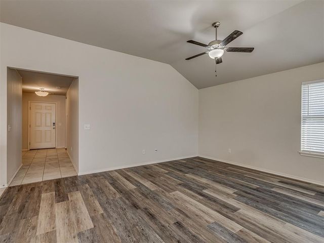 12600 NW 1st Court, Yukon, OK 73099