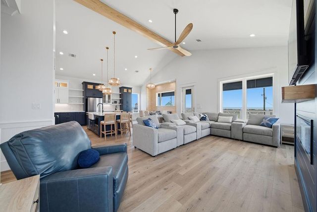 4411 Strand Avenue, Port Bolivar, TX 77650