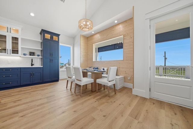 4411 Strand Avenue, Port Bolivar, TX 77650