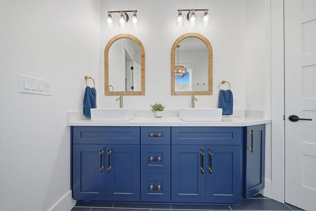 4411 Strand Avenue, Port Bolivar, TX 77650