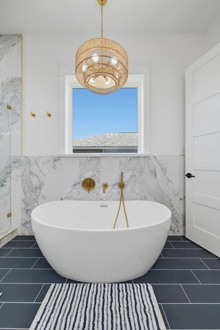 4411 Strand Avenue, Port Bolivar, TX 77650